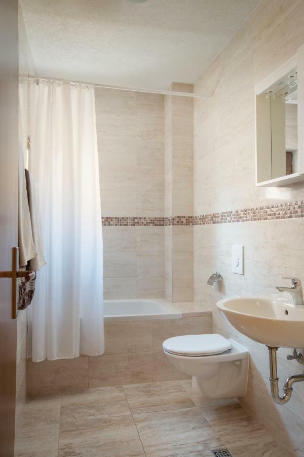 Apartments Kate Макарска Екстериор снимка