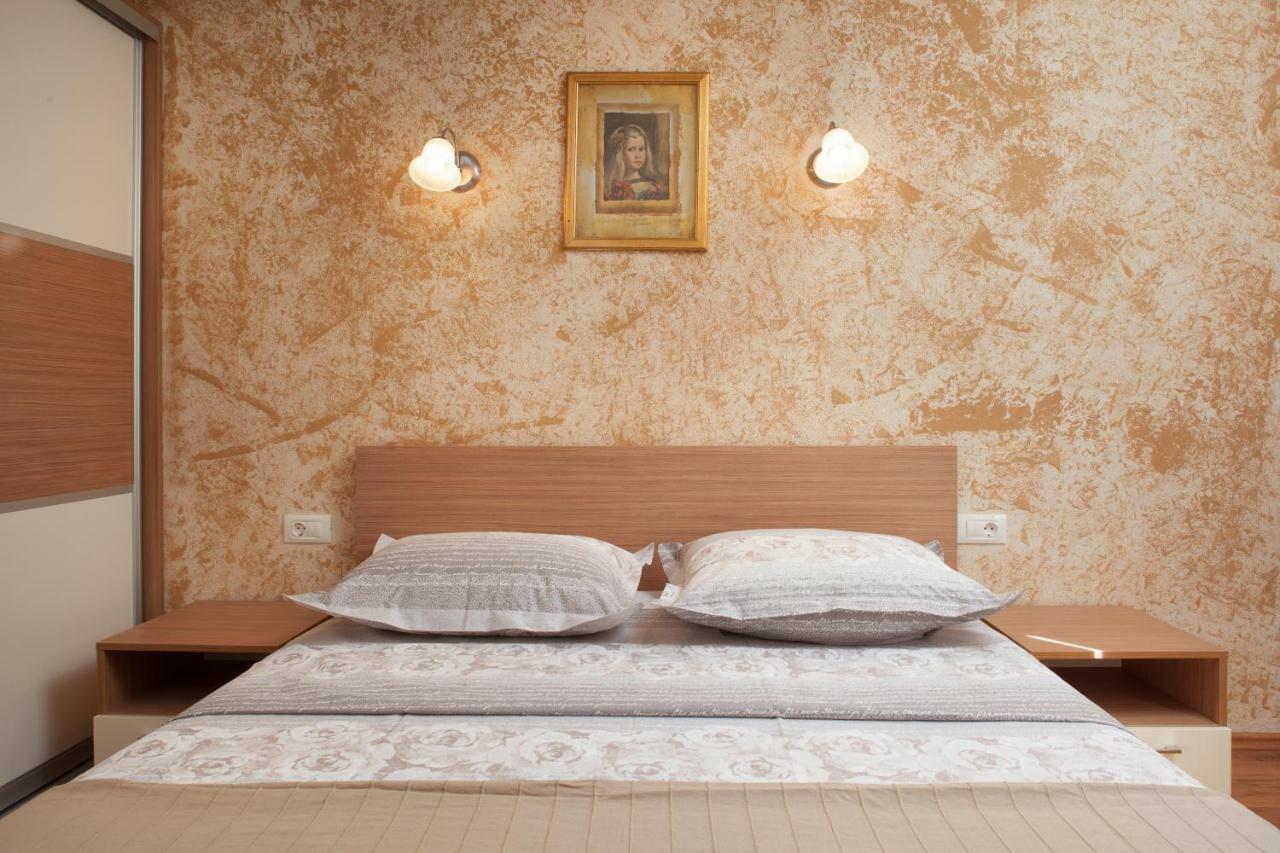 Apartments Kate Макарска Екстериор снимка