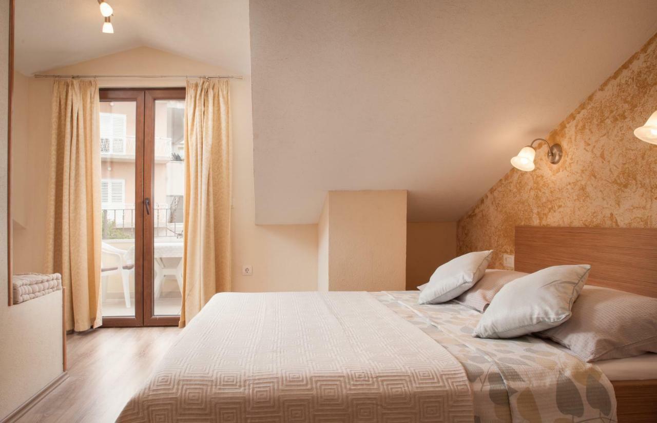 Apartments Kate Макарска Екстериор снимка