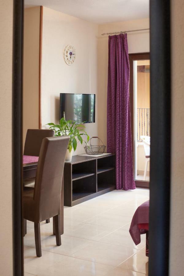 Apartments Kate Макарска Екстериор снимка