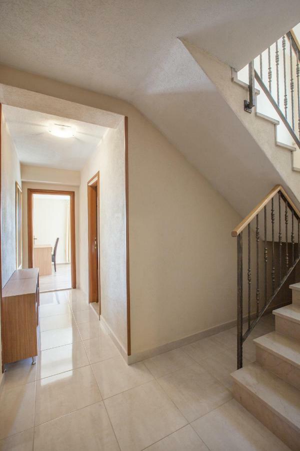 Apartments Kate Макарска Екстериор снимка
