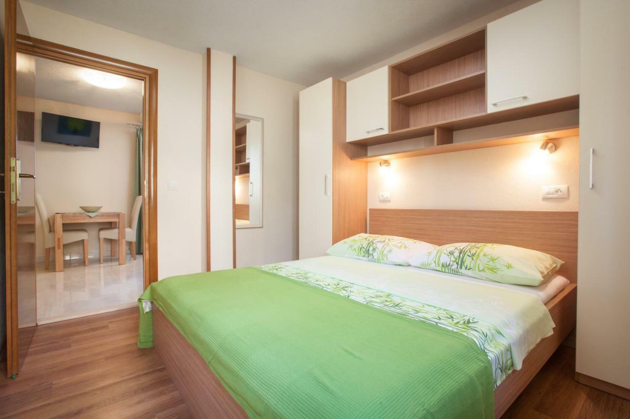 Apartments Kate Макарска Екстериор снимка